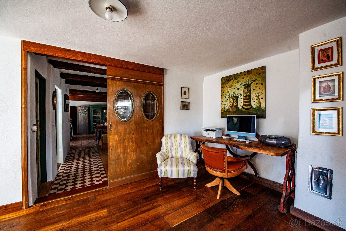 Dom pod storočnou hruškou - 4