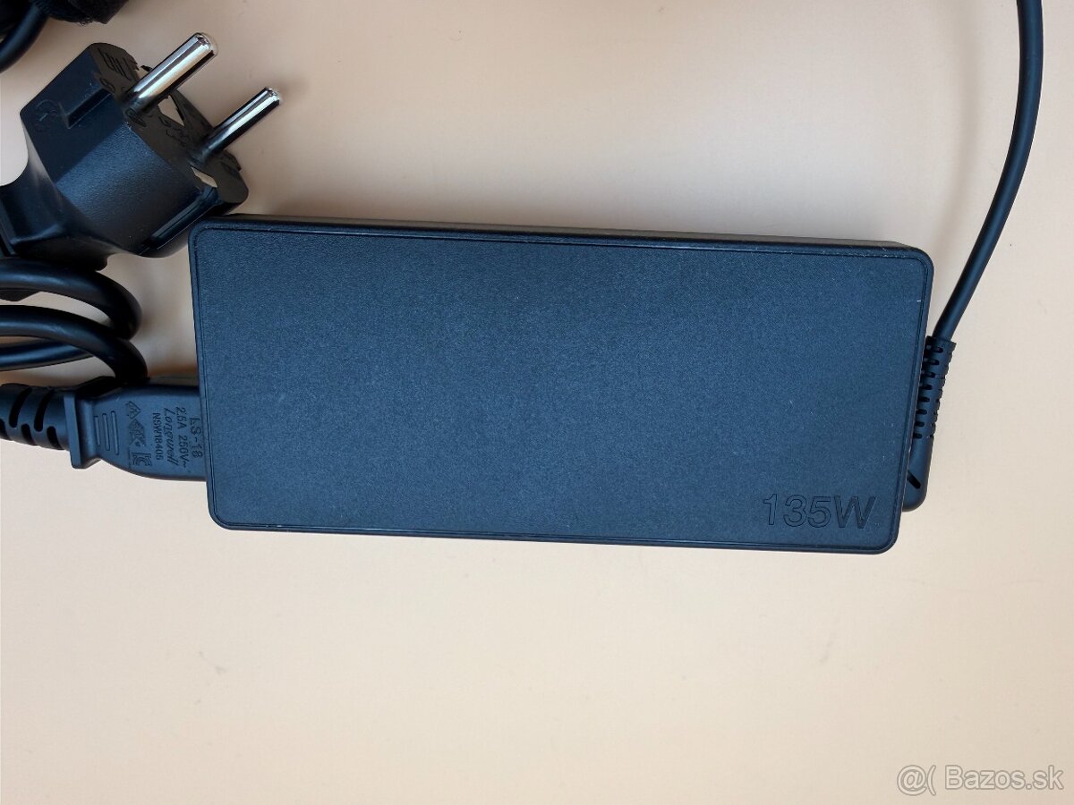 Originálna nabíjačka na notebook LENOVO hranatá 135W - 4