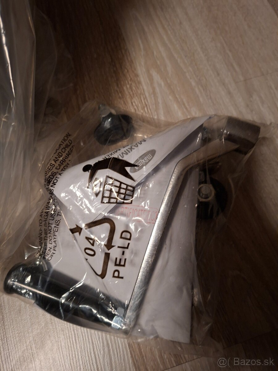 Maxima manualny mixer na maso 7,5kg - 10L - 4