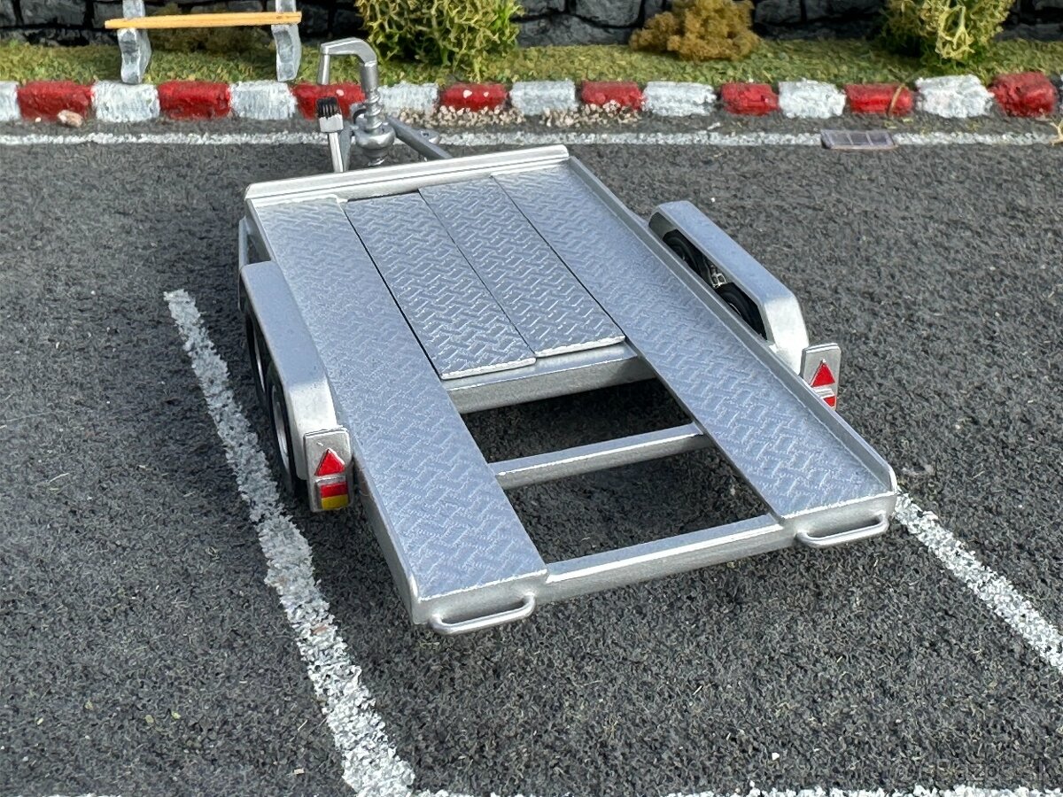 Prepravnik na prevoz aut. Mierka 1:43. - 4