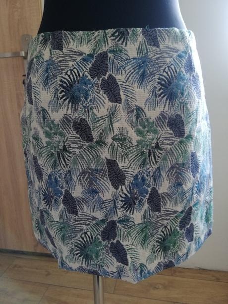 Hrubšia suknička veľkosť 40 - 4