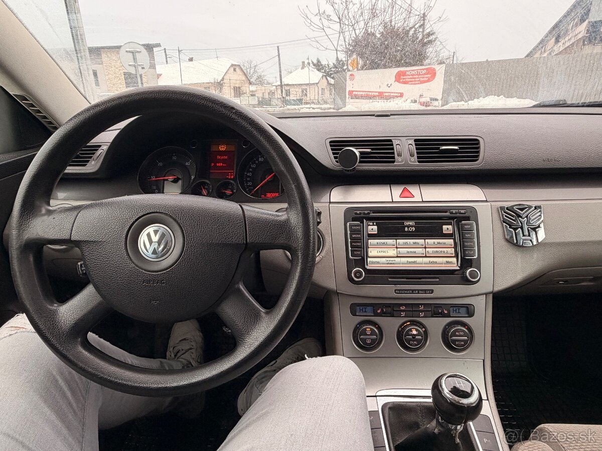 Predám vw passat b6 2.0 103 kw - 4