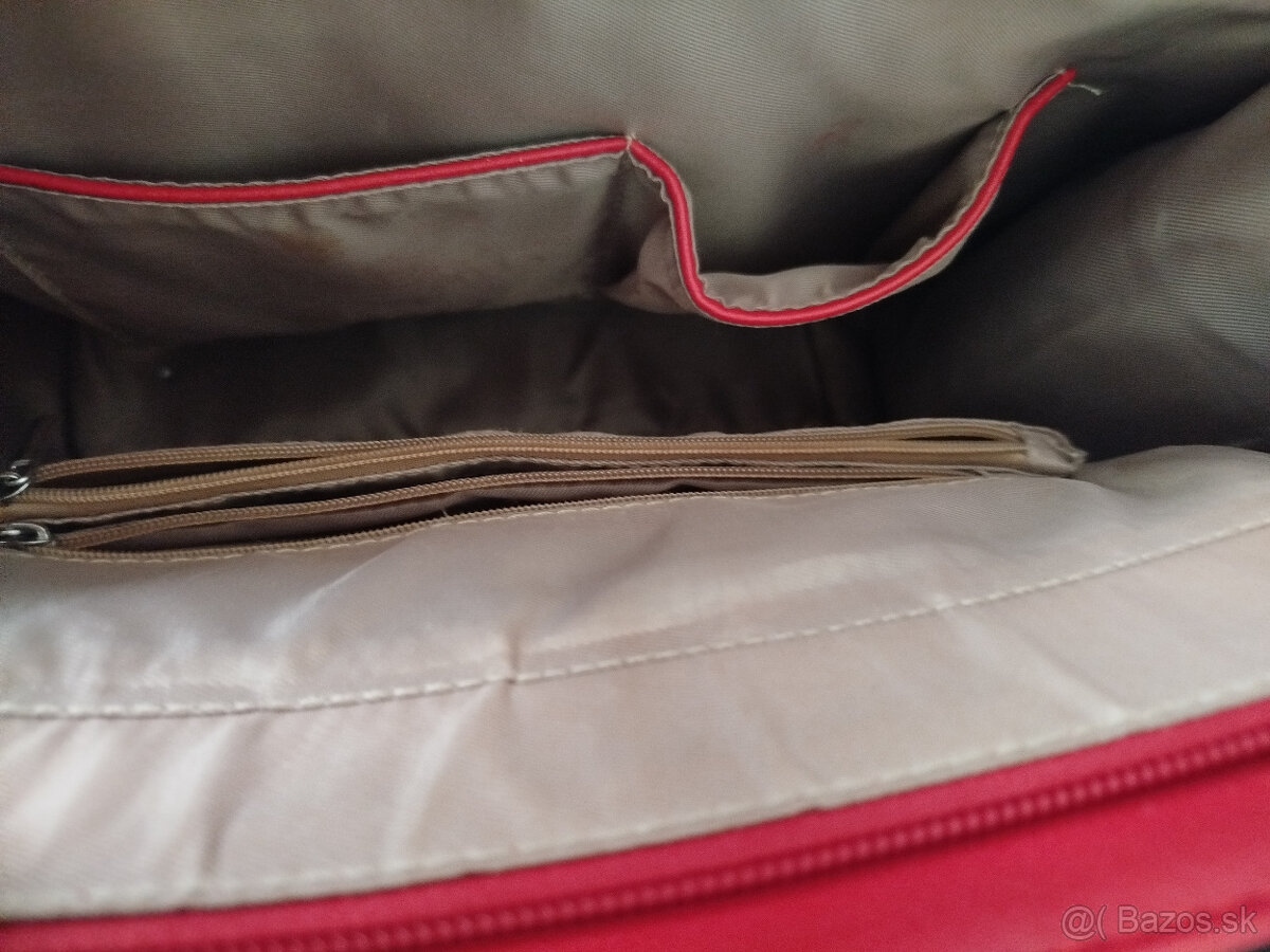 Červená kabelka - 4