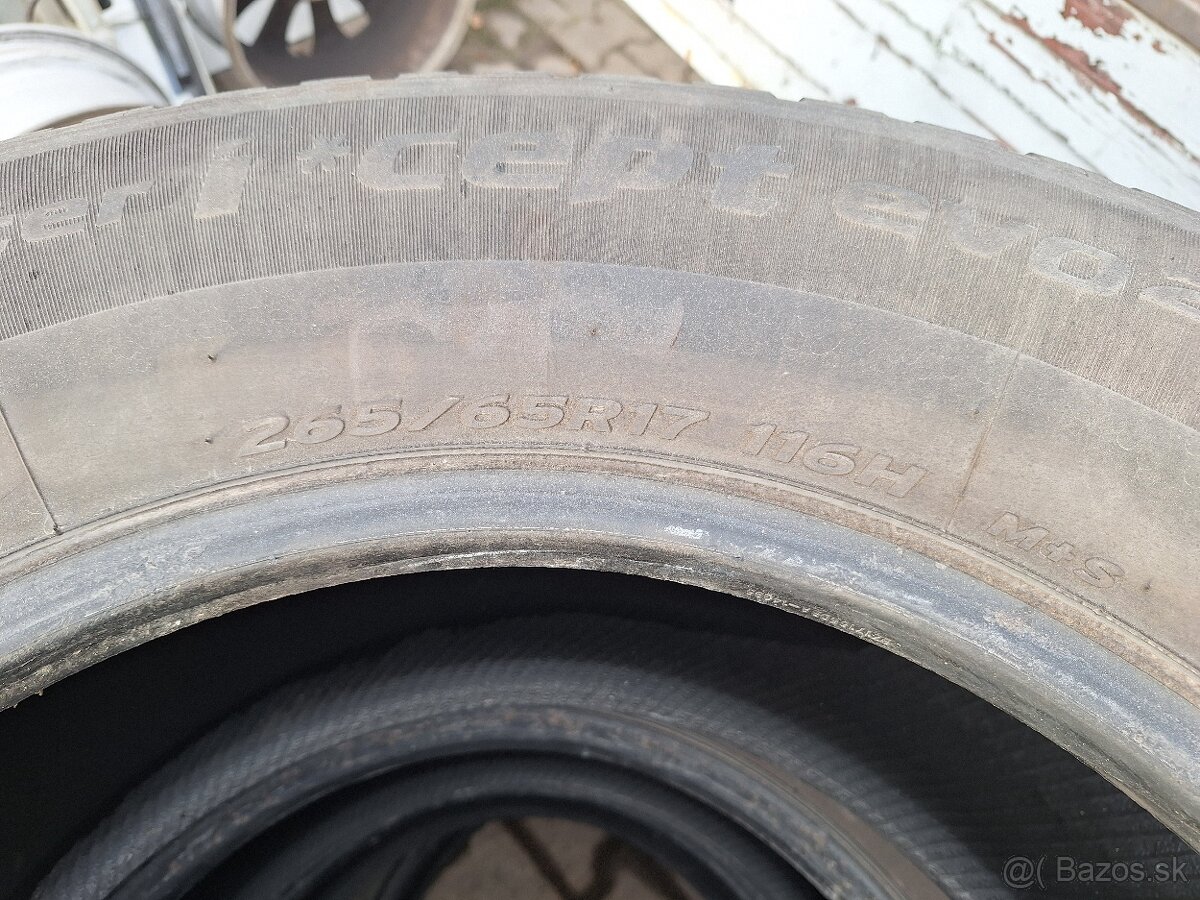 Hankook winter icept evo2 265/65R17 - 4