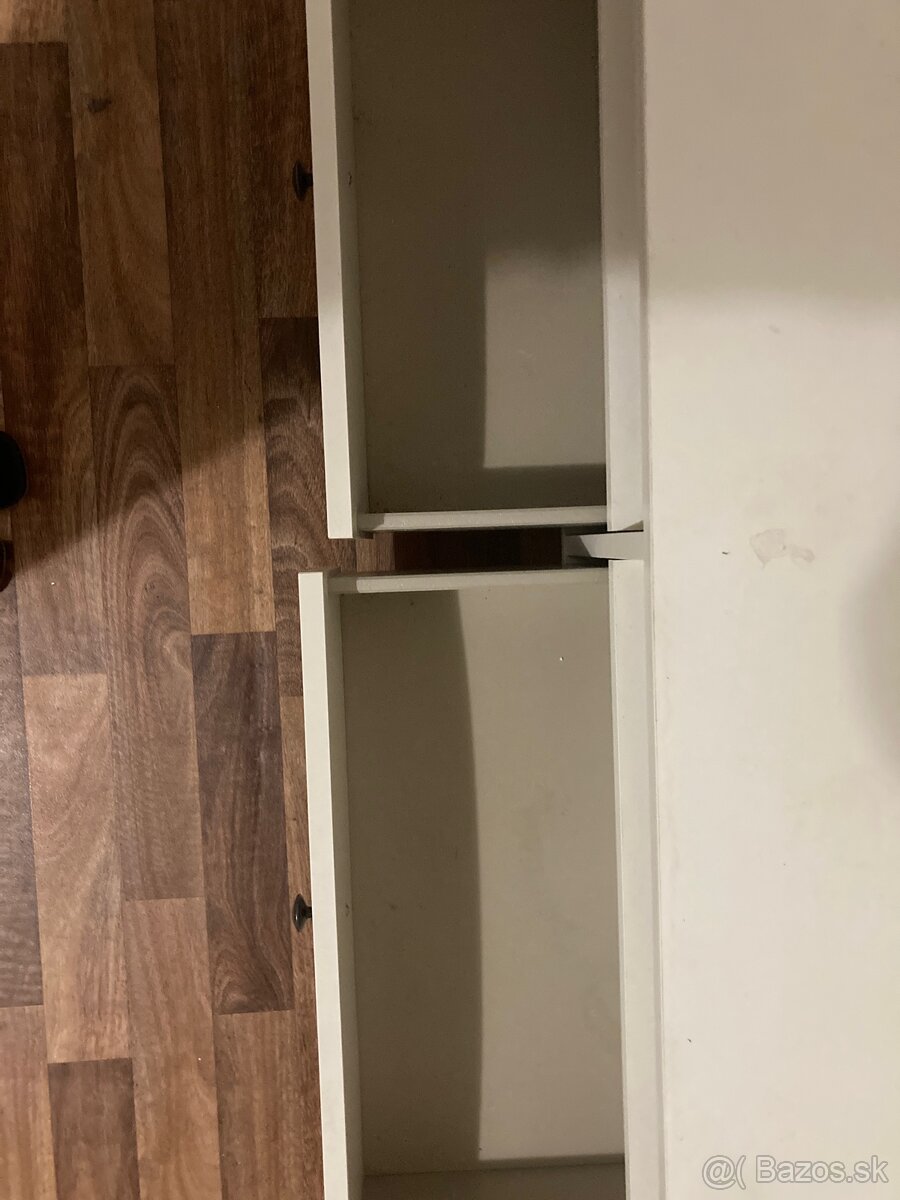 Komoda, stolík pod tv - 4