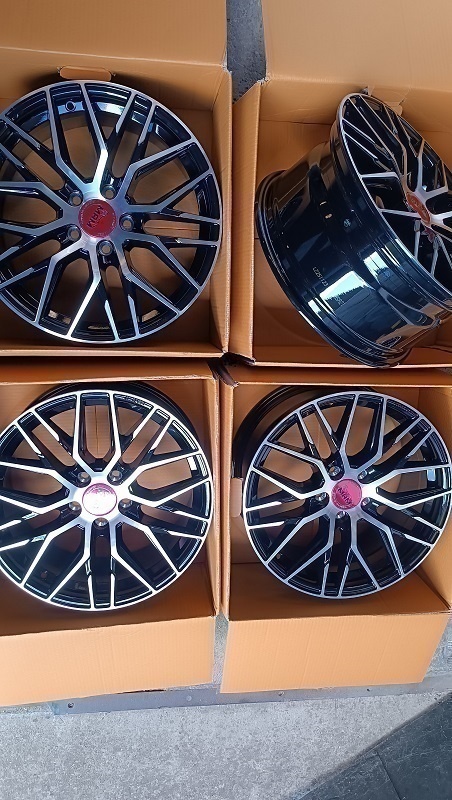 5x112 mm R18 MAM RS4 - 4