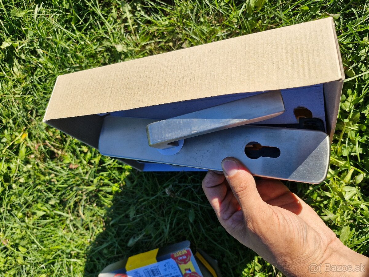 Kovanie bezpecnostne na vchodove dvere - 4