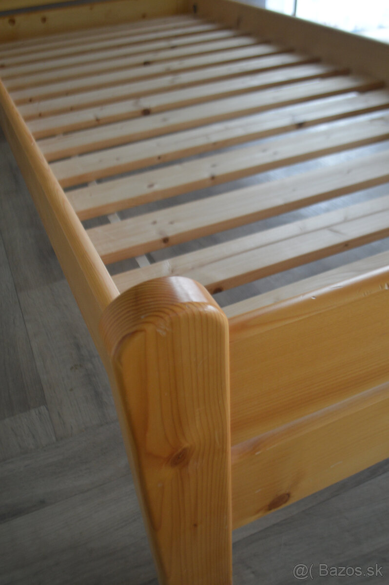 Posteľ + rošt + matrac - 4