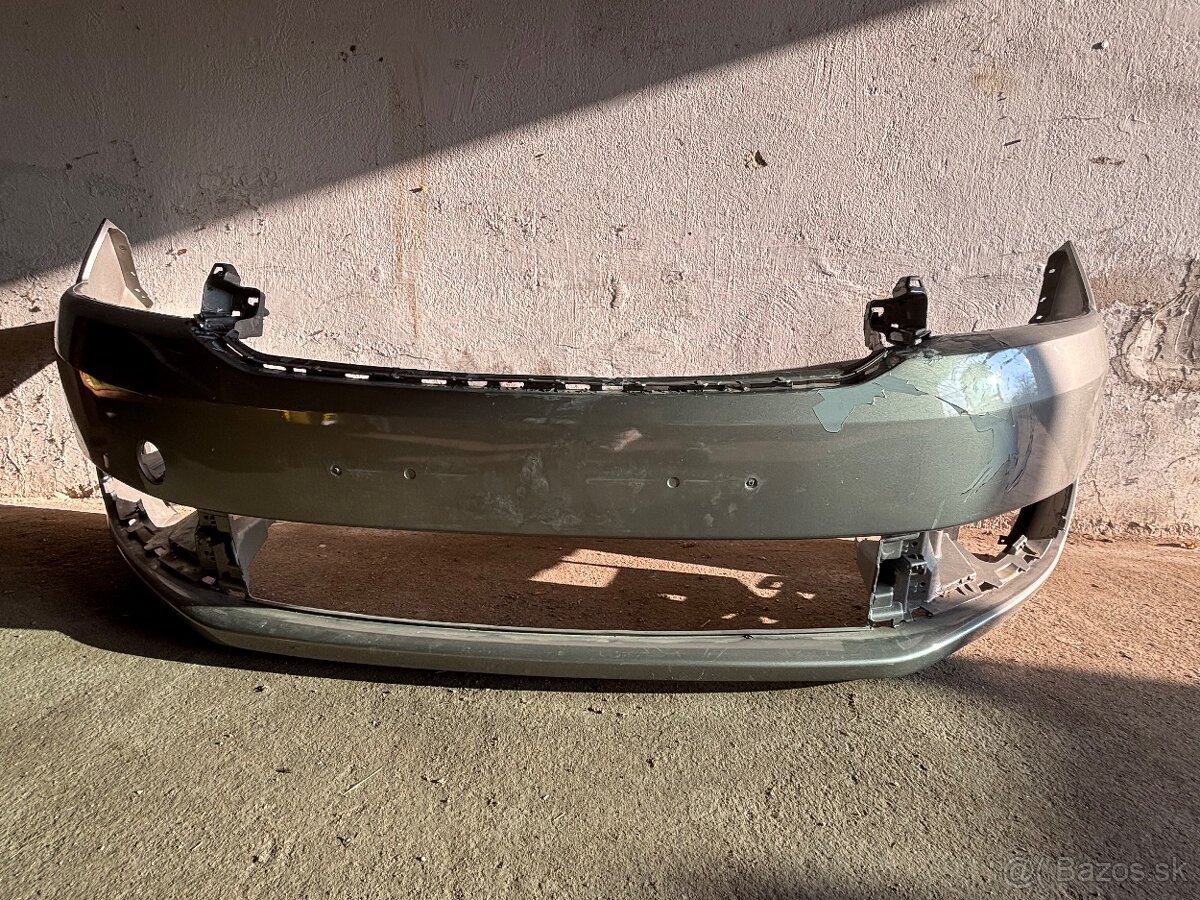 Škoda Rapid predný nárazník - 4
