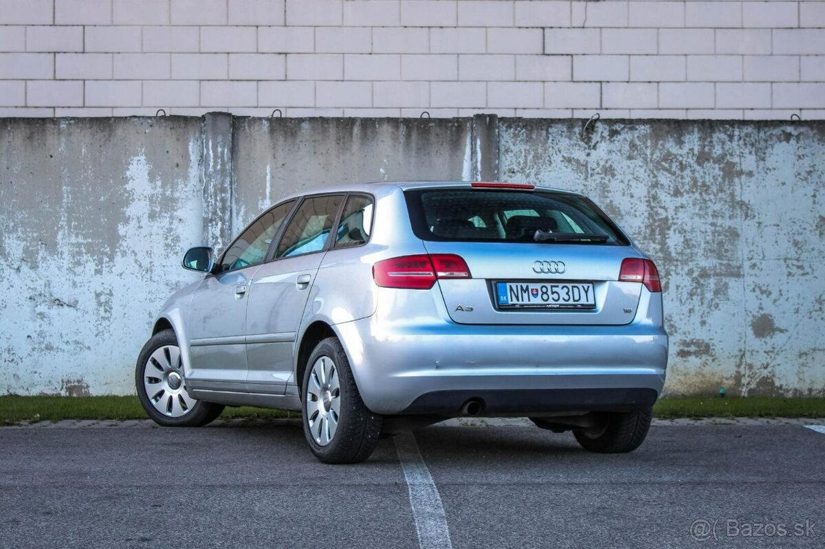 Audi A3 Sportback 1.6 Ambition - 4