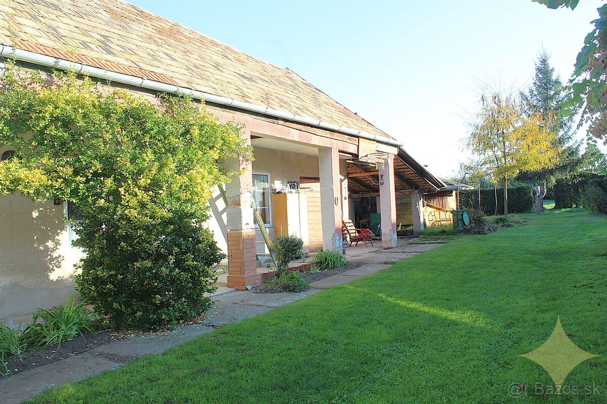 REZERVOVANÉ - Čiastočne zrekonštruovaný rodinný dom s letnou - 4