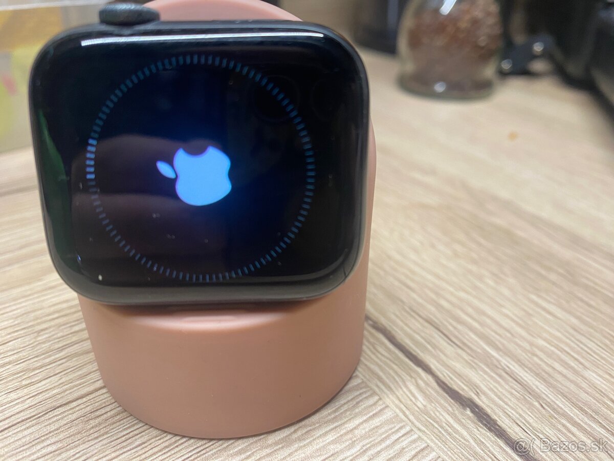 Apple watch series 5 44mm - 4