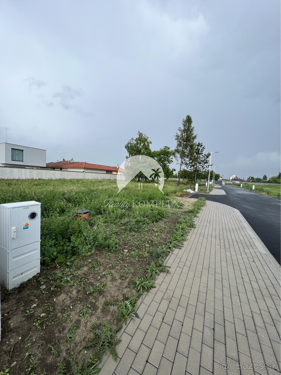 Reality KOMPLEX s.r.o. Vám ponúka na PREDAJ 9 lukratívnych p - 4