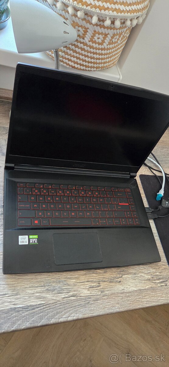 Herný notebook MSI - 4