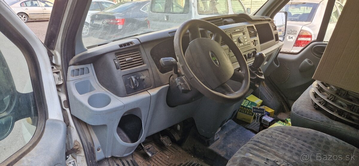 Ford Transit 2.2D 74Kw - 4
