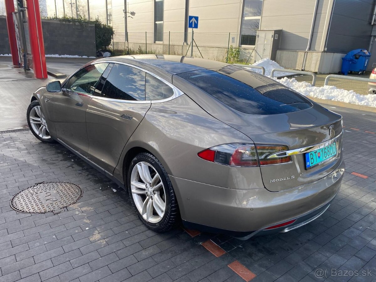 Tesla S 85D 4x4 odp. DPH - 4