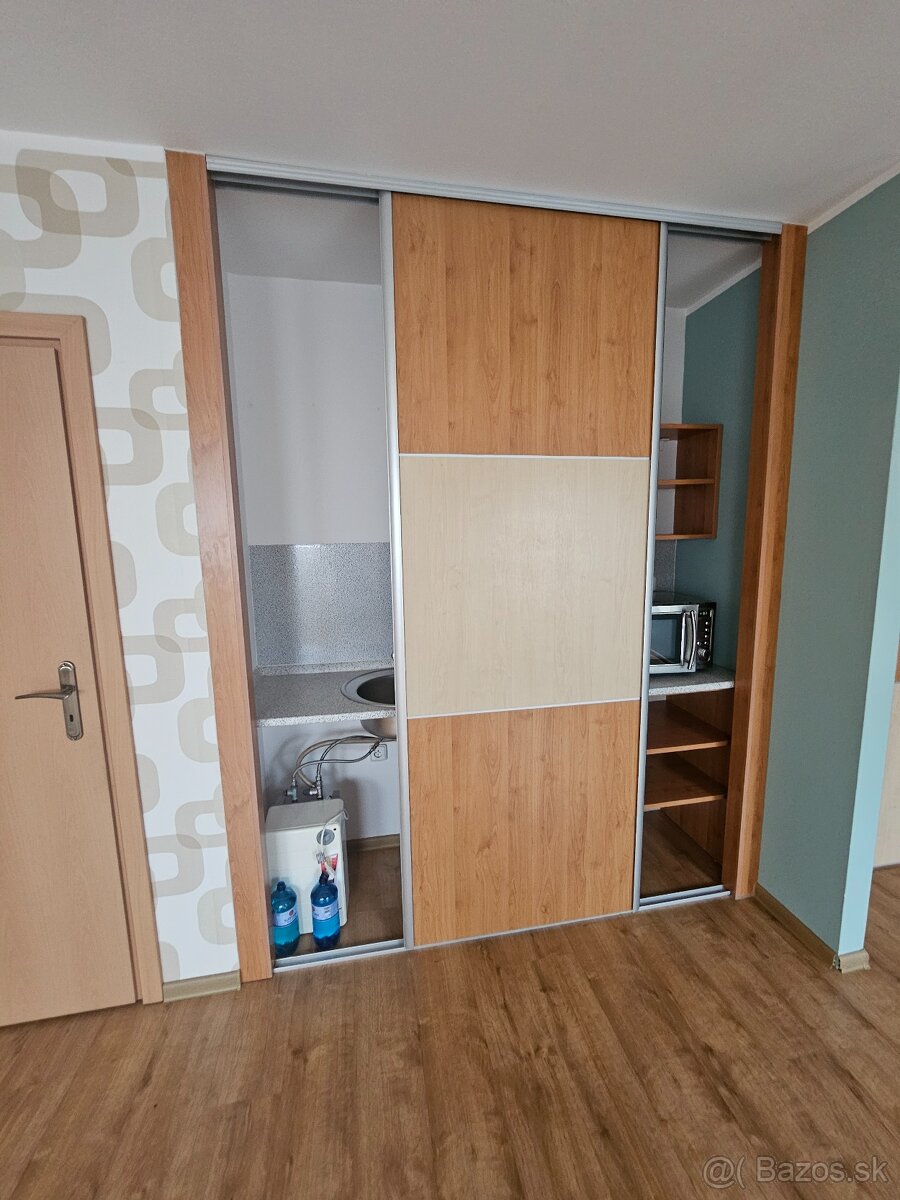 kancelárske priestory na prenájom - 4