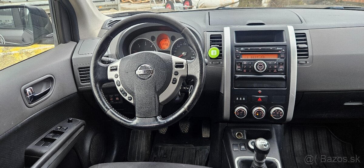 Nissan X- Trail 4x4 - 4