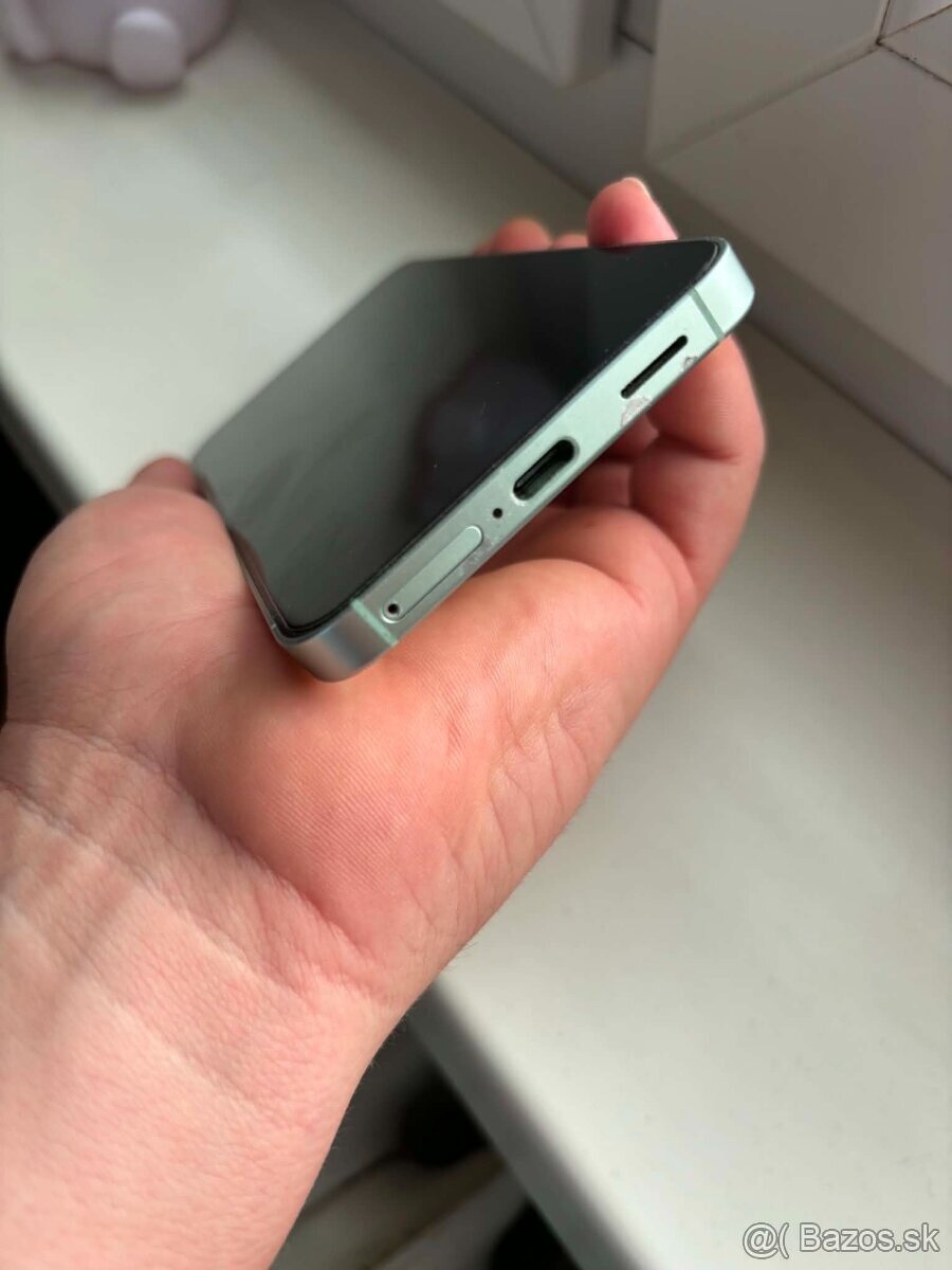 Samsung S25 12/128gb - 4