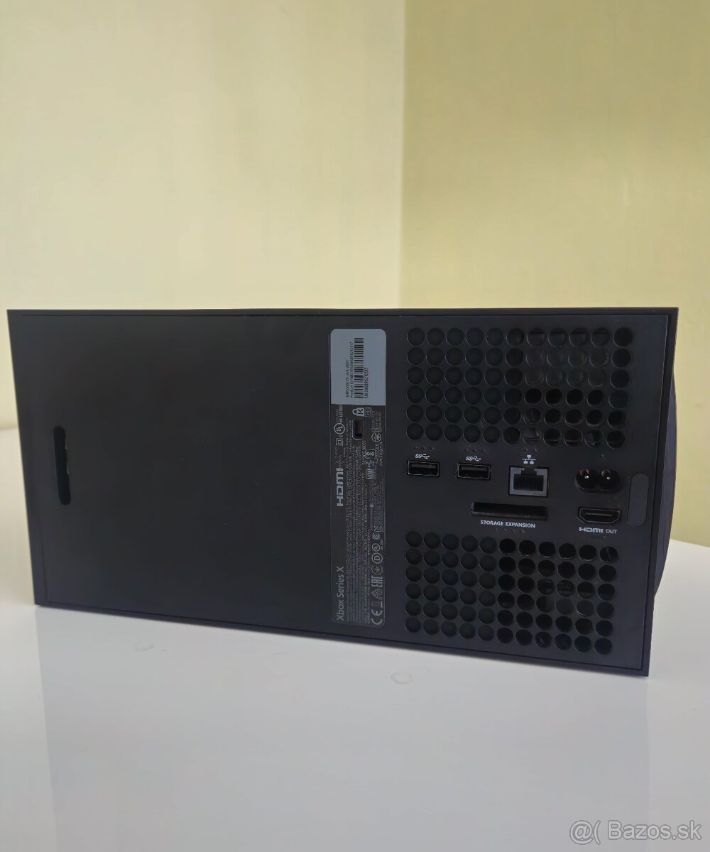 Xbox Series X 1TB (400€) + 1 TB SSD Seagate (150€) + Prísl. - 4