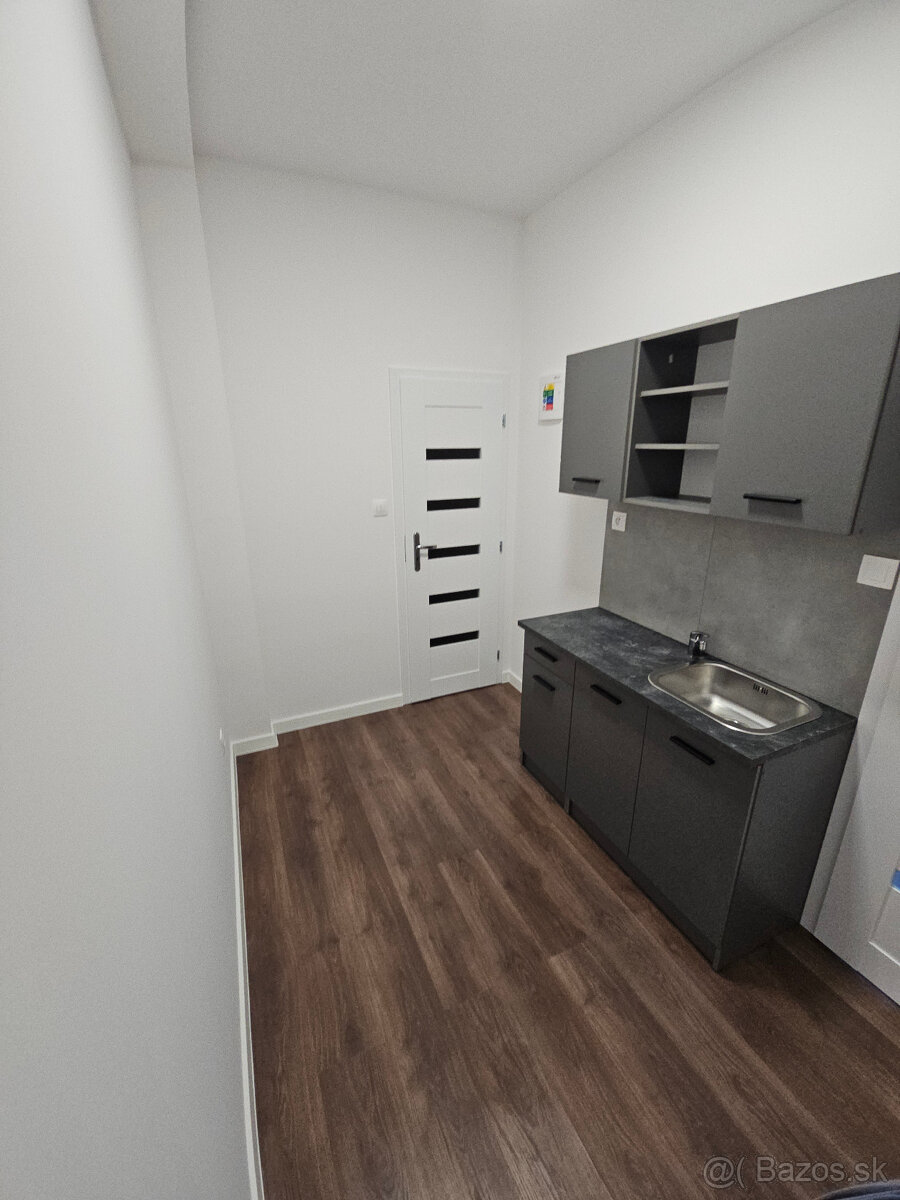 Exluzívne obchodné priestory - Vlčince - 4