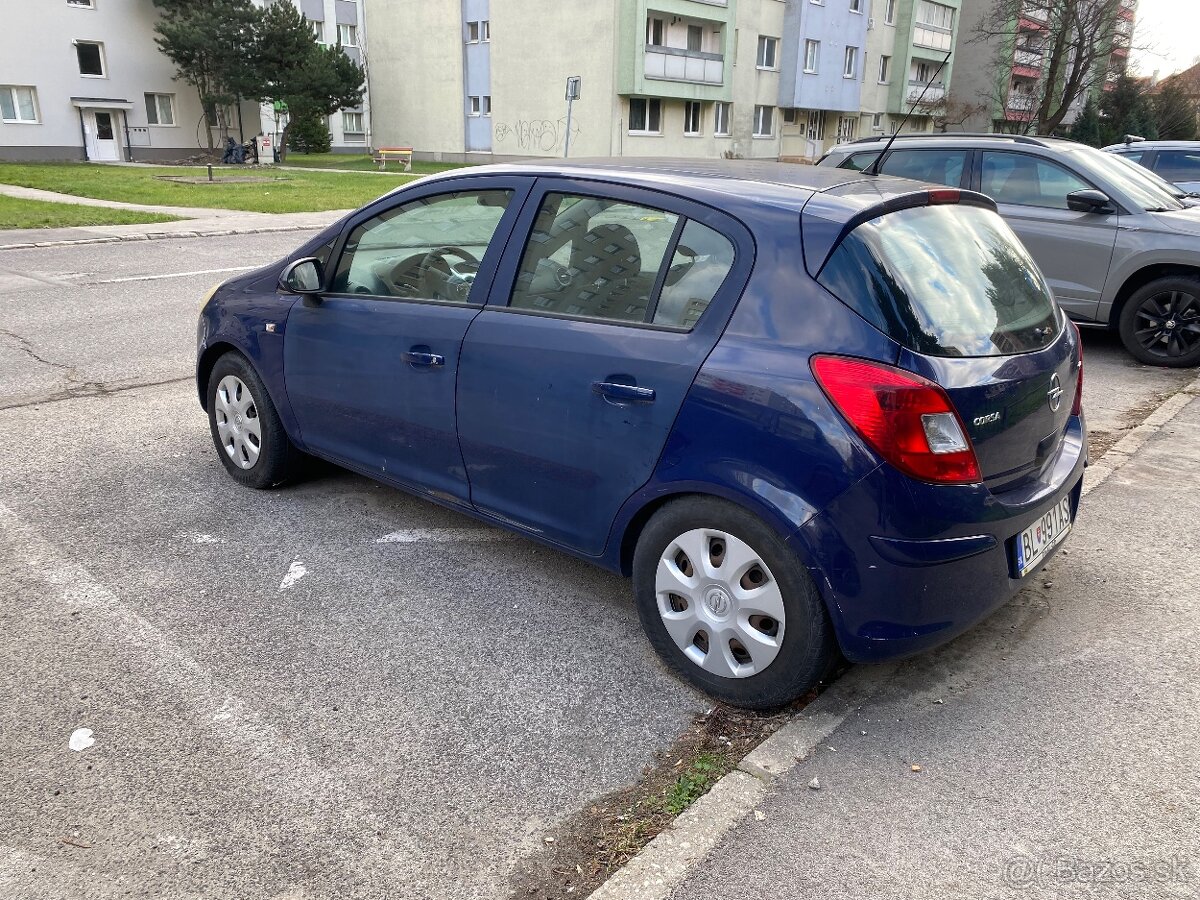 Opel corsa D 1.3dci 55kw. 2010 - 4