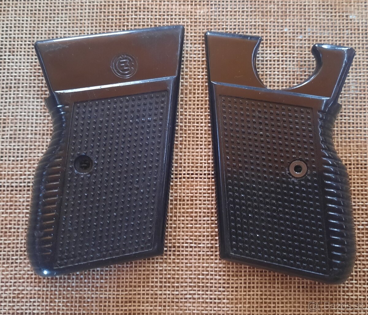 Samonabíjacia pištoľ CZ 70 - 4