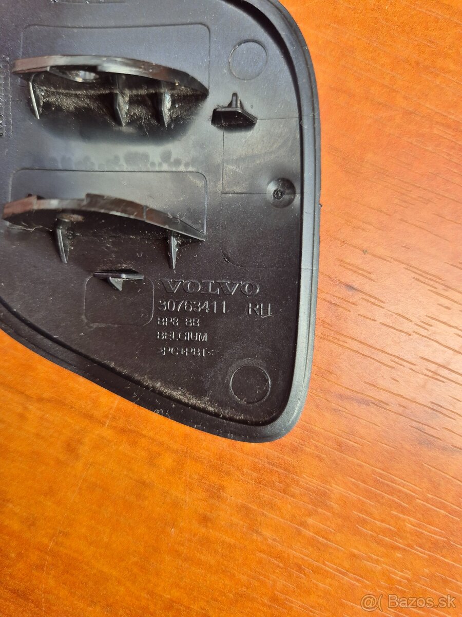 Krytka ostrekovača Volvo - 4