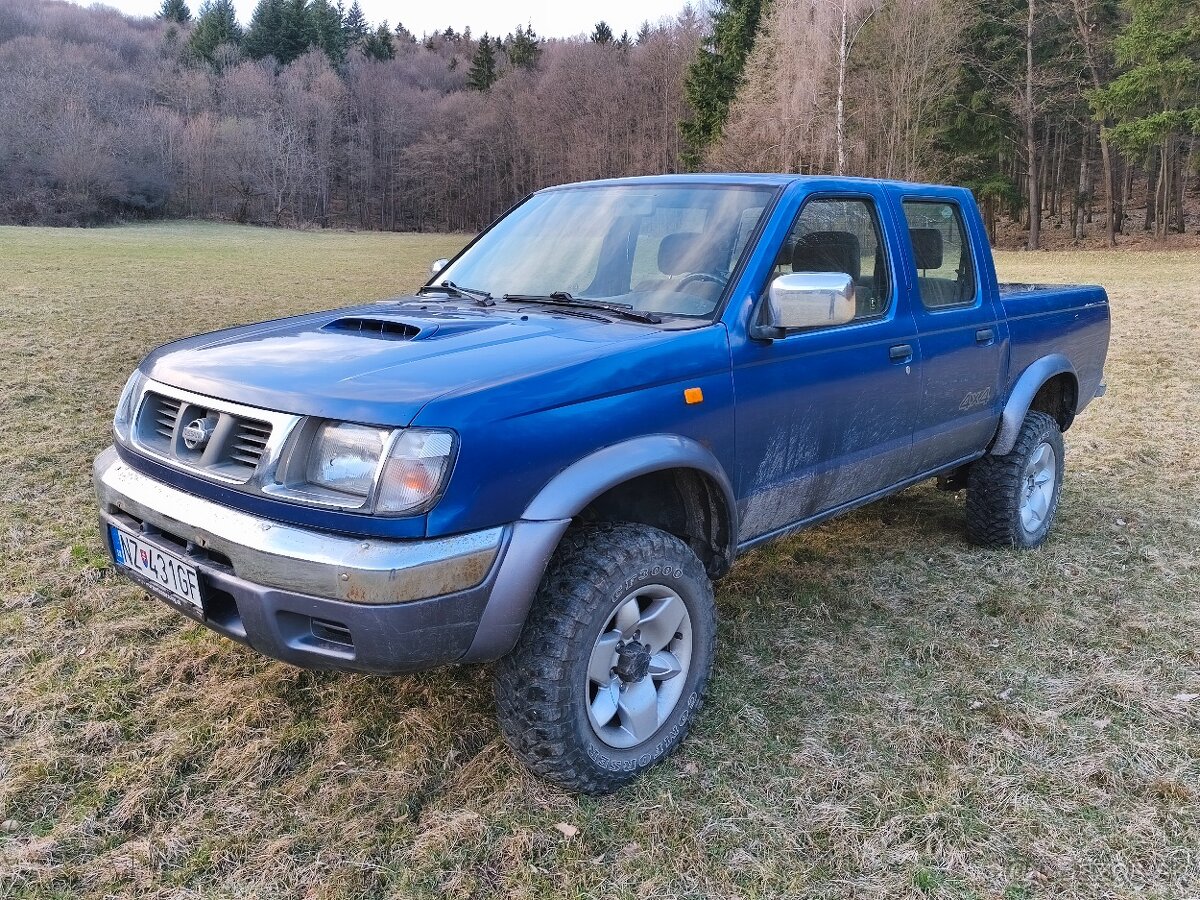 Nissan Navara D22 2.5 TD 4x4 - 4