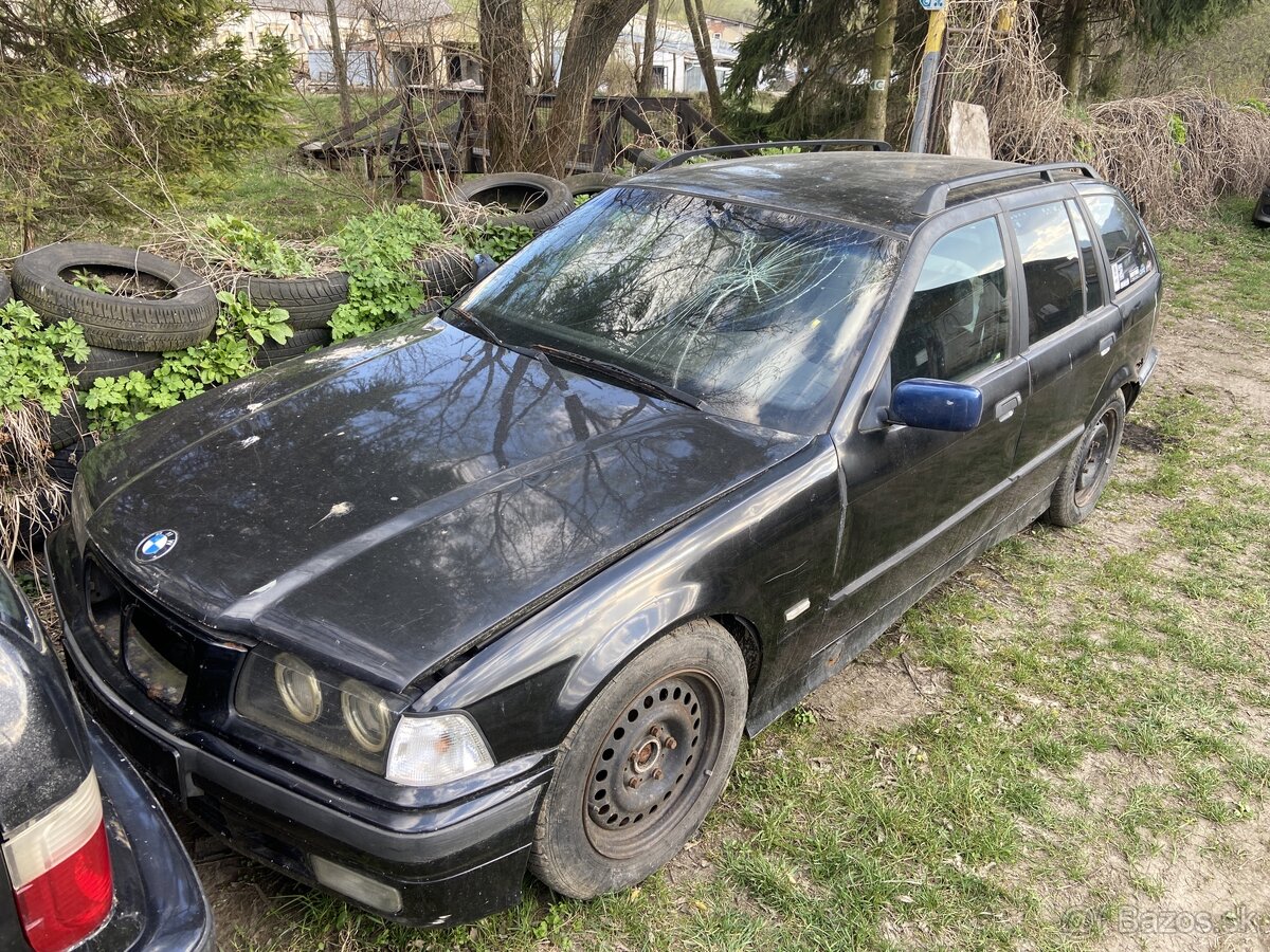 Rozpredám 2x BMW E36 318i Touring - 4