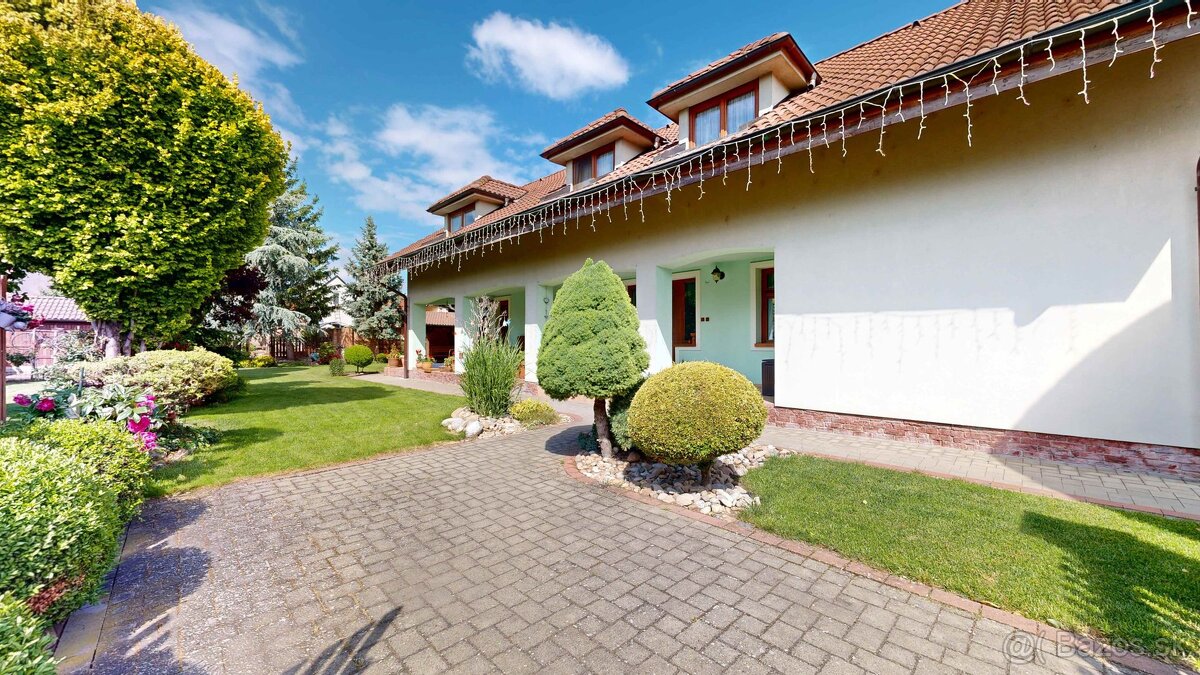 EXKLUZÍVNE V RK CASMAR – Na predaj veľmi pekný rodinný dom v - 4