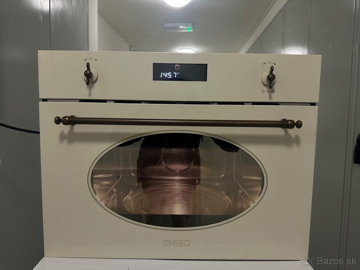 Mikrovlnka SMEG - 4