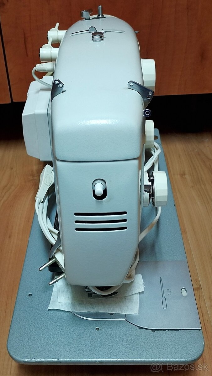 Šijací stroj Veritas. - 4