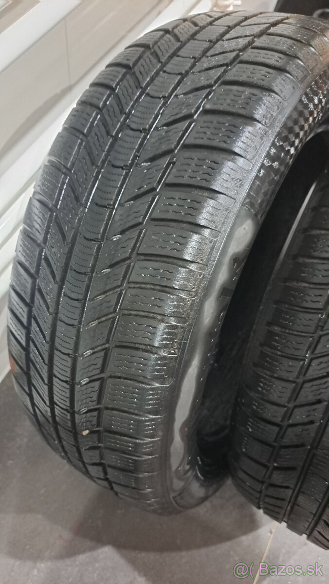 Pneumatiky 215/55 R17 - 4