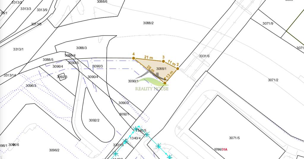 Pozemok priamo pri Tescu - 4