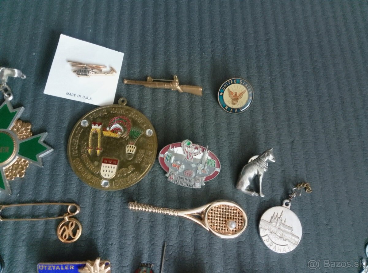 odznaky,prívesky - 4