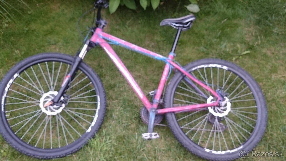 2x 29"Unikát vedora 150e 27.5 Rockrider 135 eur (Carbon/kar - 4