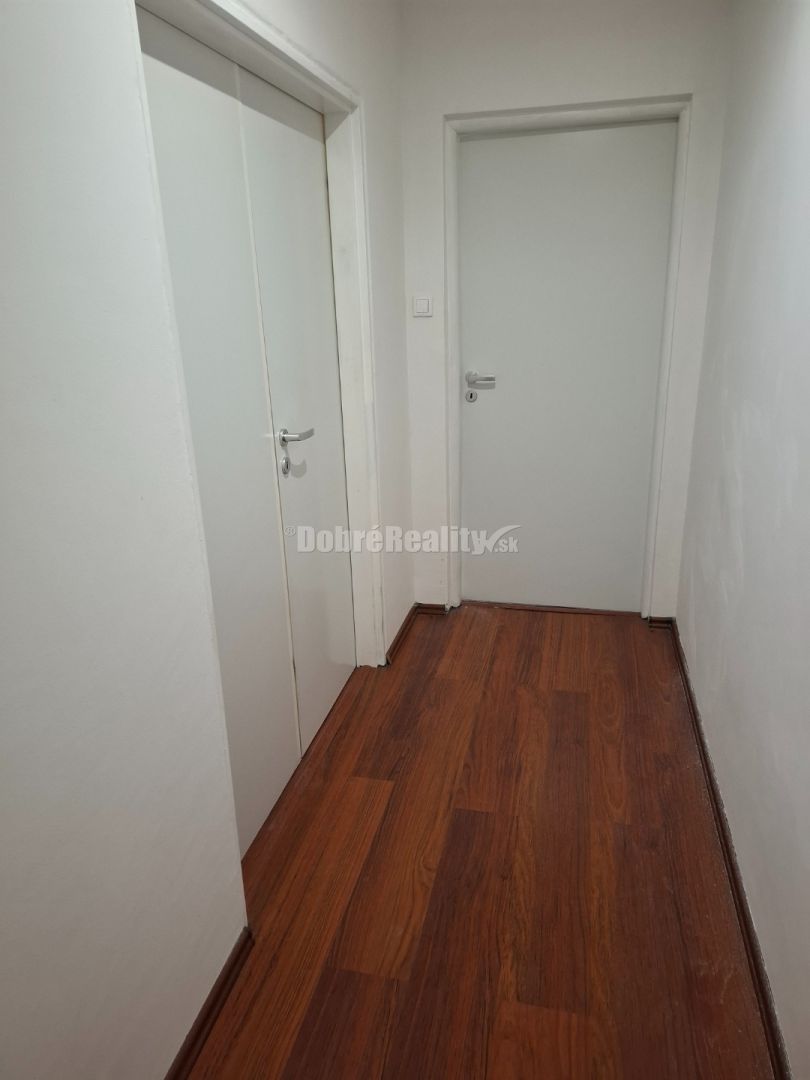 Iba u nás prenájom 2 izb bytu s krásnym vyhladom - 4