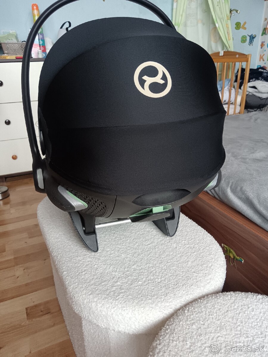 Cybex vajíčko a základňa - 4