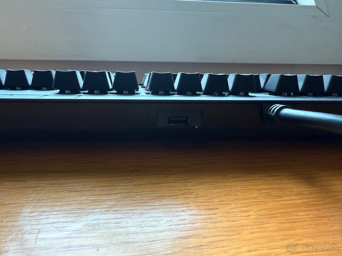 Predam mechanicku klavesnicu corsair strafe mechanical . - 4