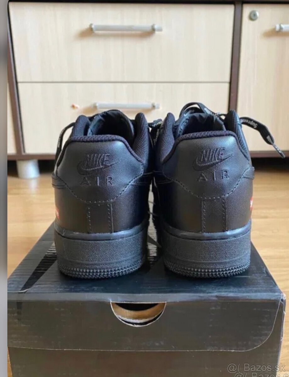 Nike Air Force 1 Supreme - 4