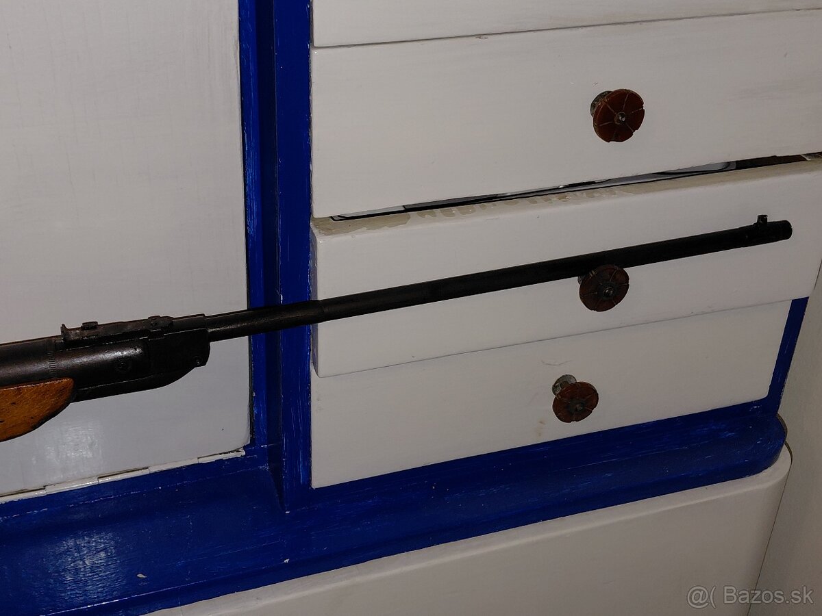 VZDUCHOVKA. SLAVIA 620 - 4