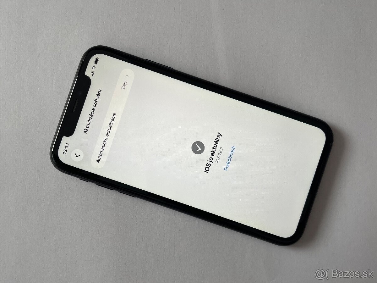 2x iPhone 11 black 128GB - 4