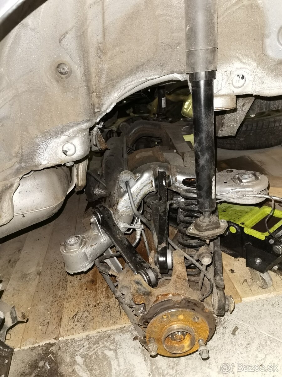 E91/M47 120kw Predfacelift zadná náprava komplet. - 4