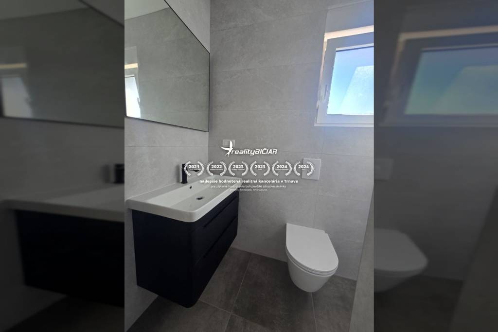 NIN - dvojdom s bazénom - 500 m od centra - 4