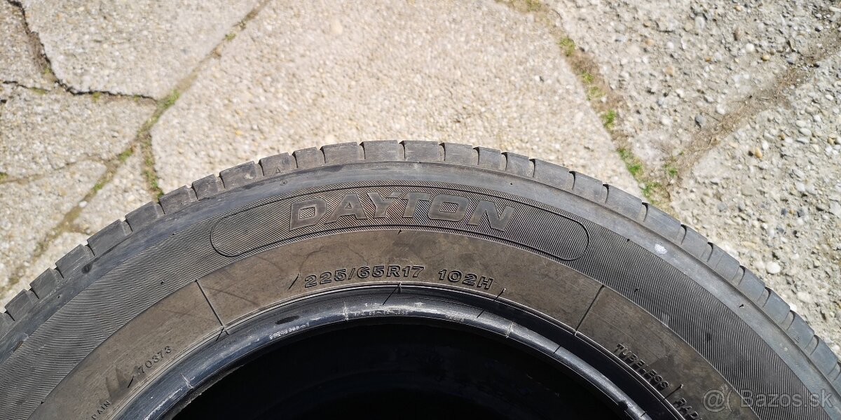 Dayton 225/65R17 - 4