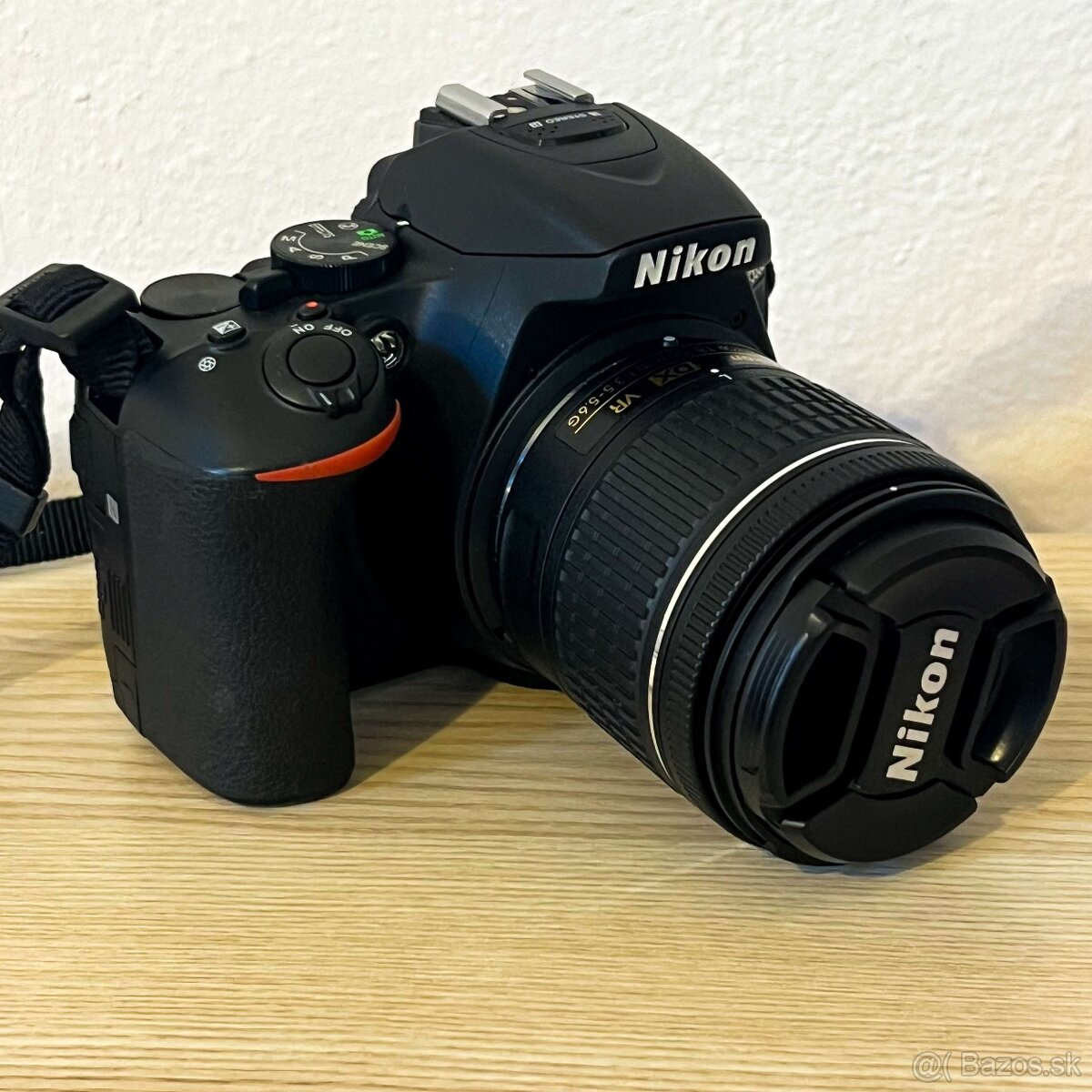 Nikon D5600, objektiv 18 - 55mm, příslušenství - 4