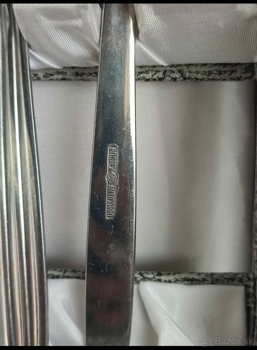 Priborova sada Rostex Anticorro 95€ - 4