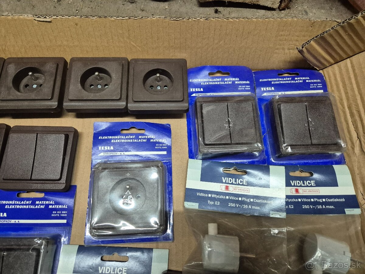 Predam Tesla zásuvky,vypínače .... - 4
