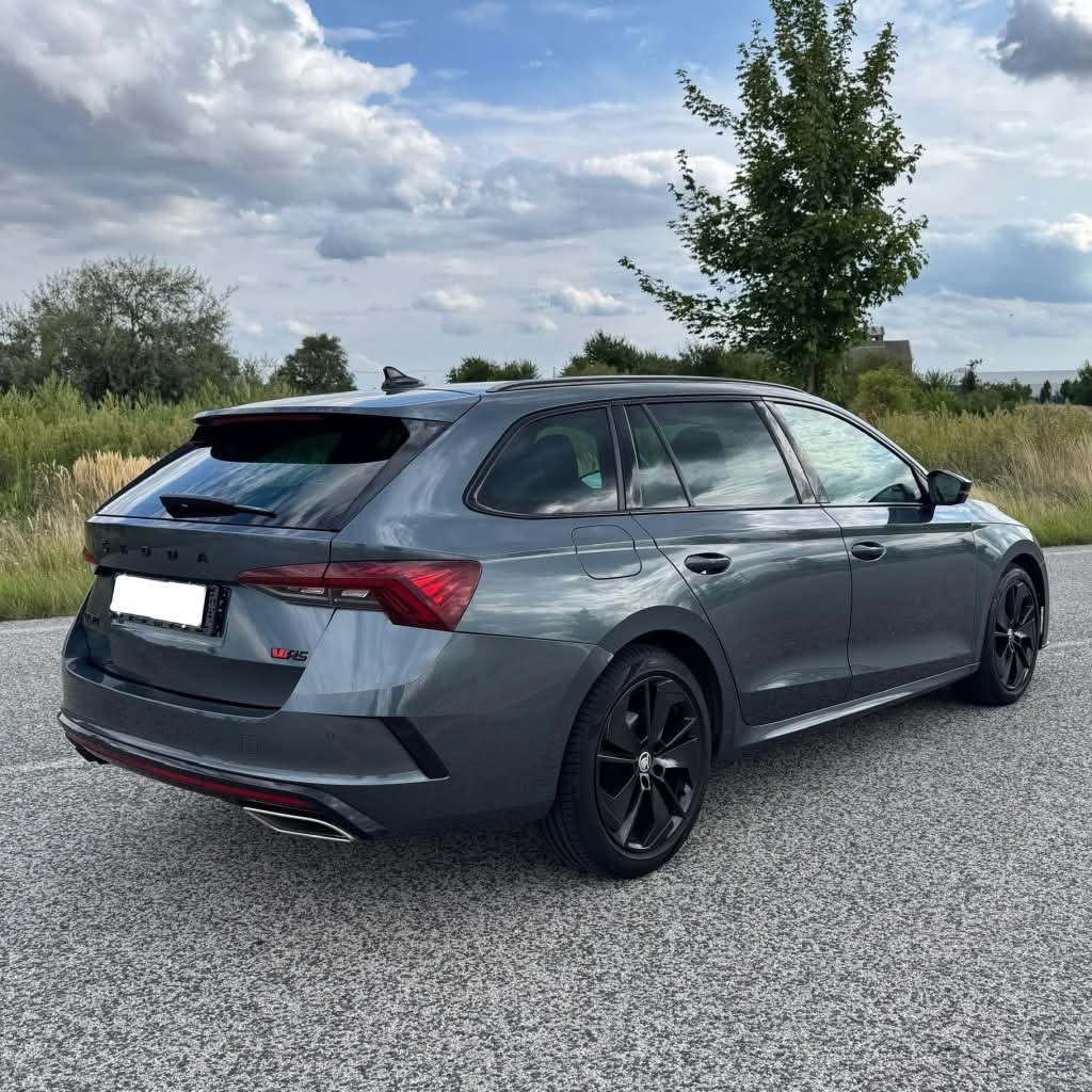 Octavia Combi 2,0 TDI RS 147kW Matrix Virtual Top stav - 4